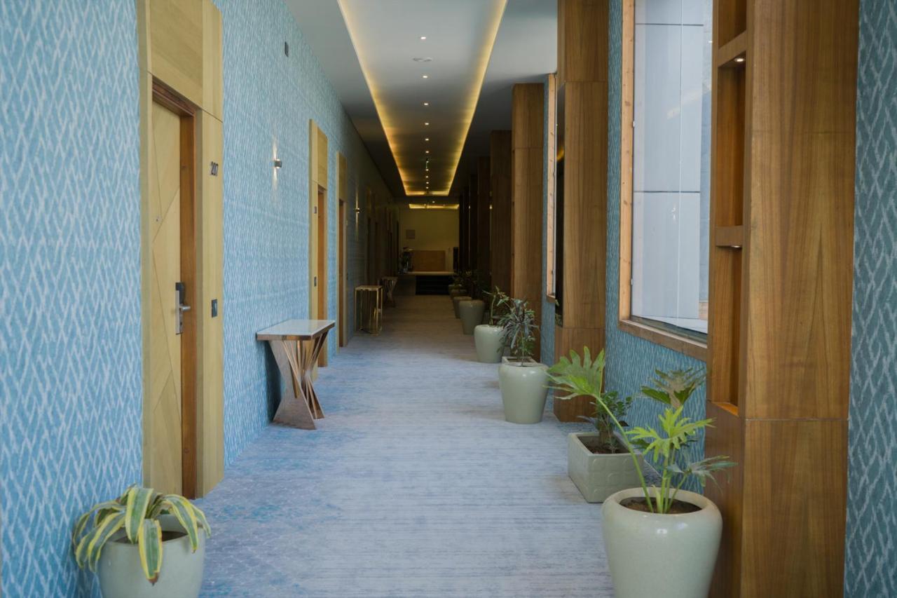Clarks Inn Suites Kangra Zewnętrze zdjęcie