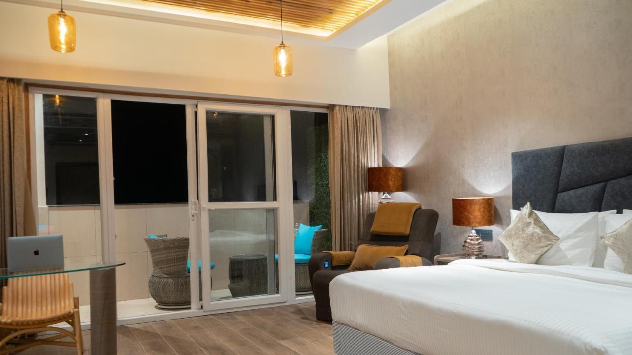 Clarks Inn Suites Kangra Zewnętrze zdjęcie