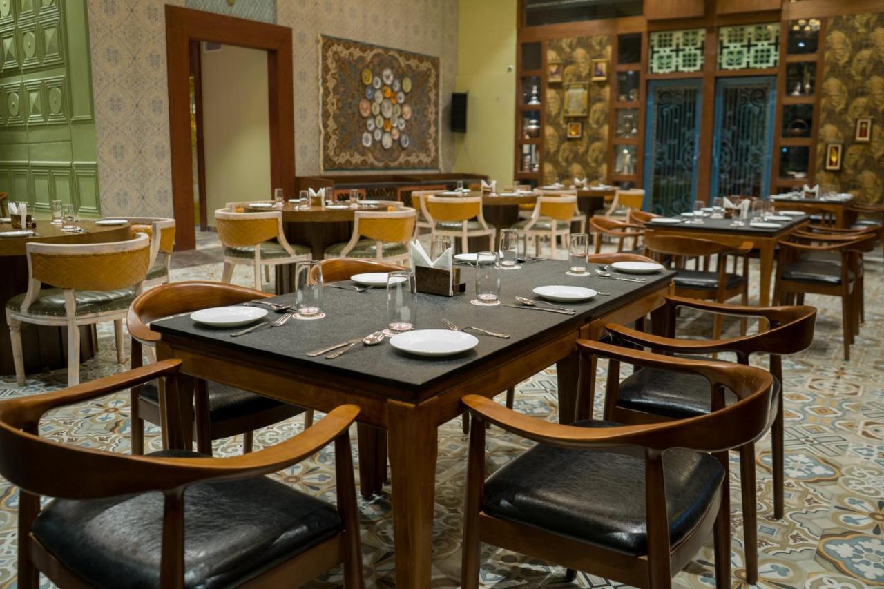 Clarks Inn Suites Kangra Zewnętrze zdjęcie